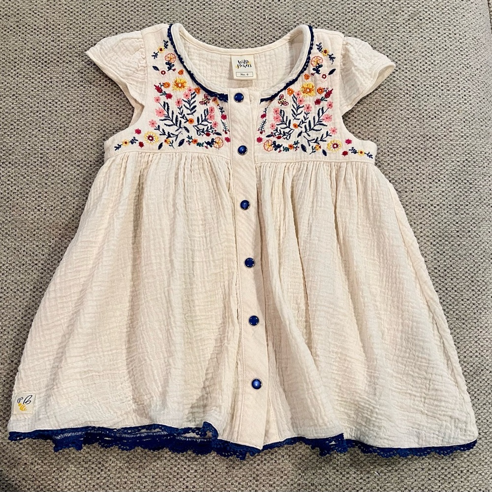 Girls tunic size 6